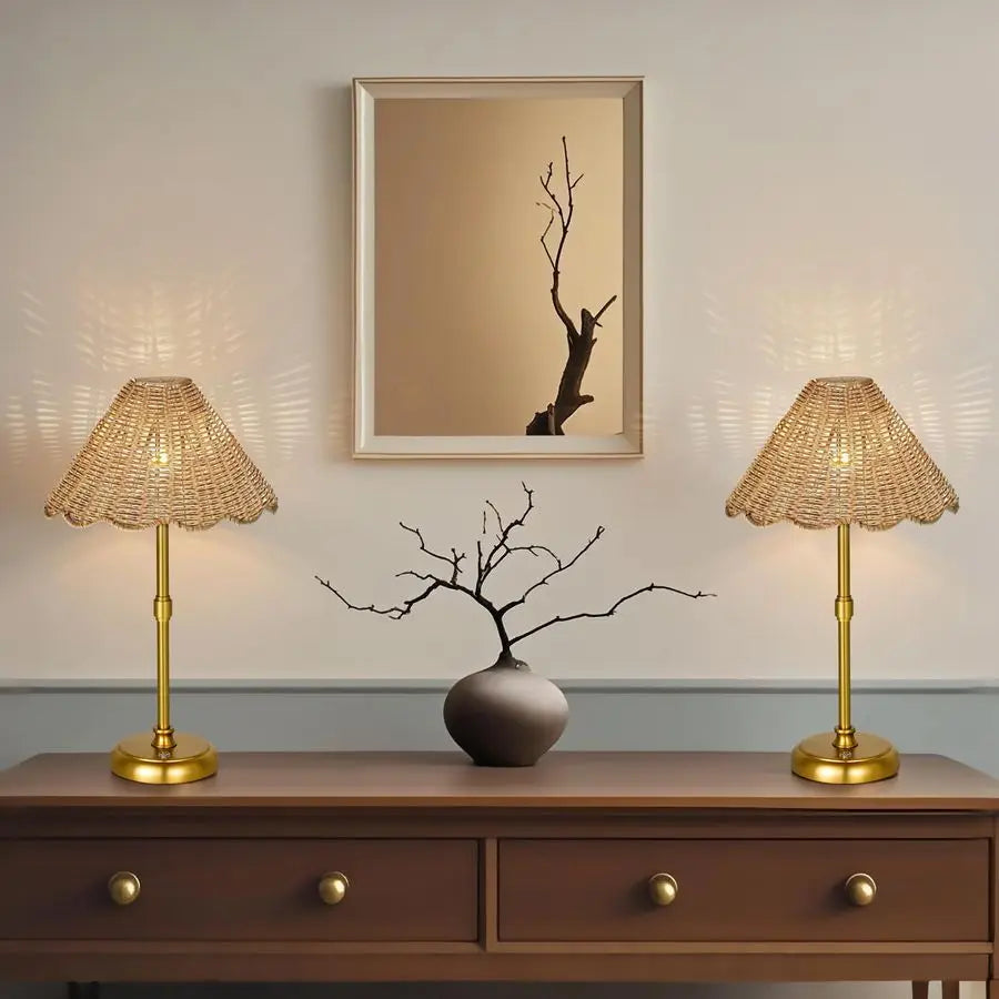 Rechargeable boho rattan lamp with dimmable LED